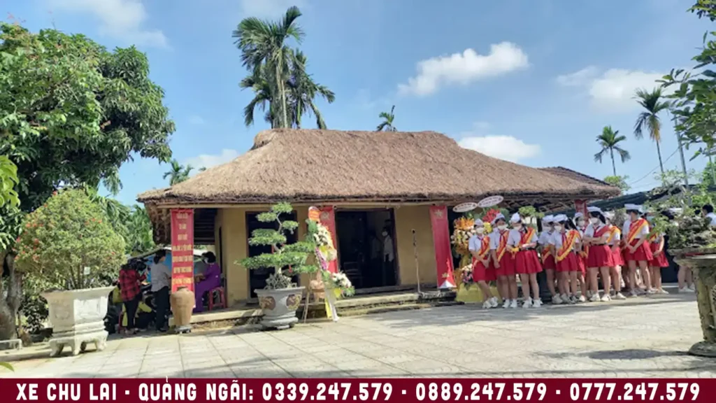 nhà lưu niệm cụ Huỳnh Thúc Kháng thị trấn chợ chùa