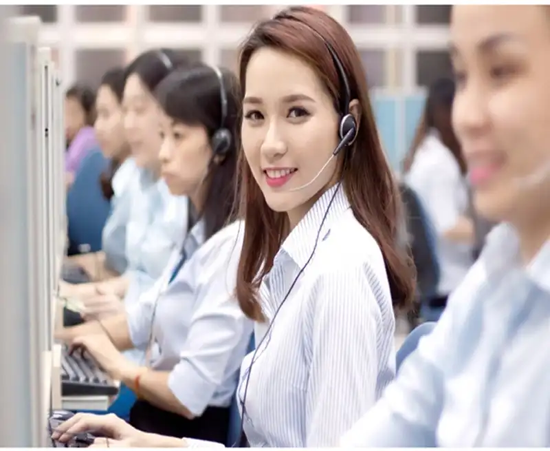 nhan-vien-tong-dai-xe-ghep đặt xe ghép quảng ngãi đi sbcl