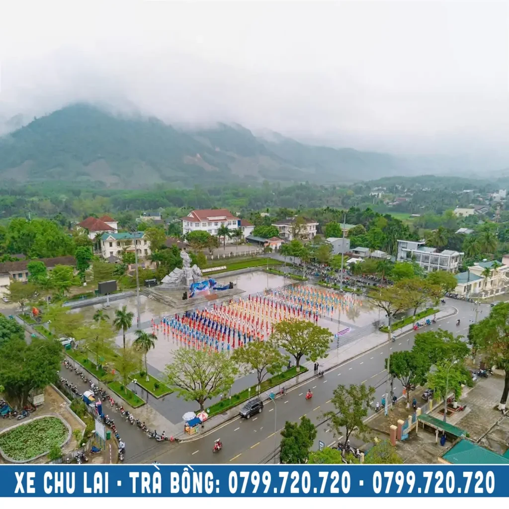 quảng trường 28 tháng 8 thị trấn trà xuân trà bồng