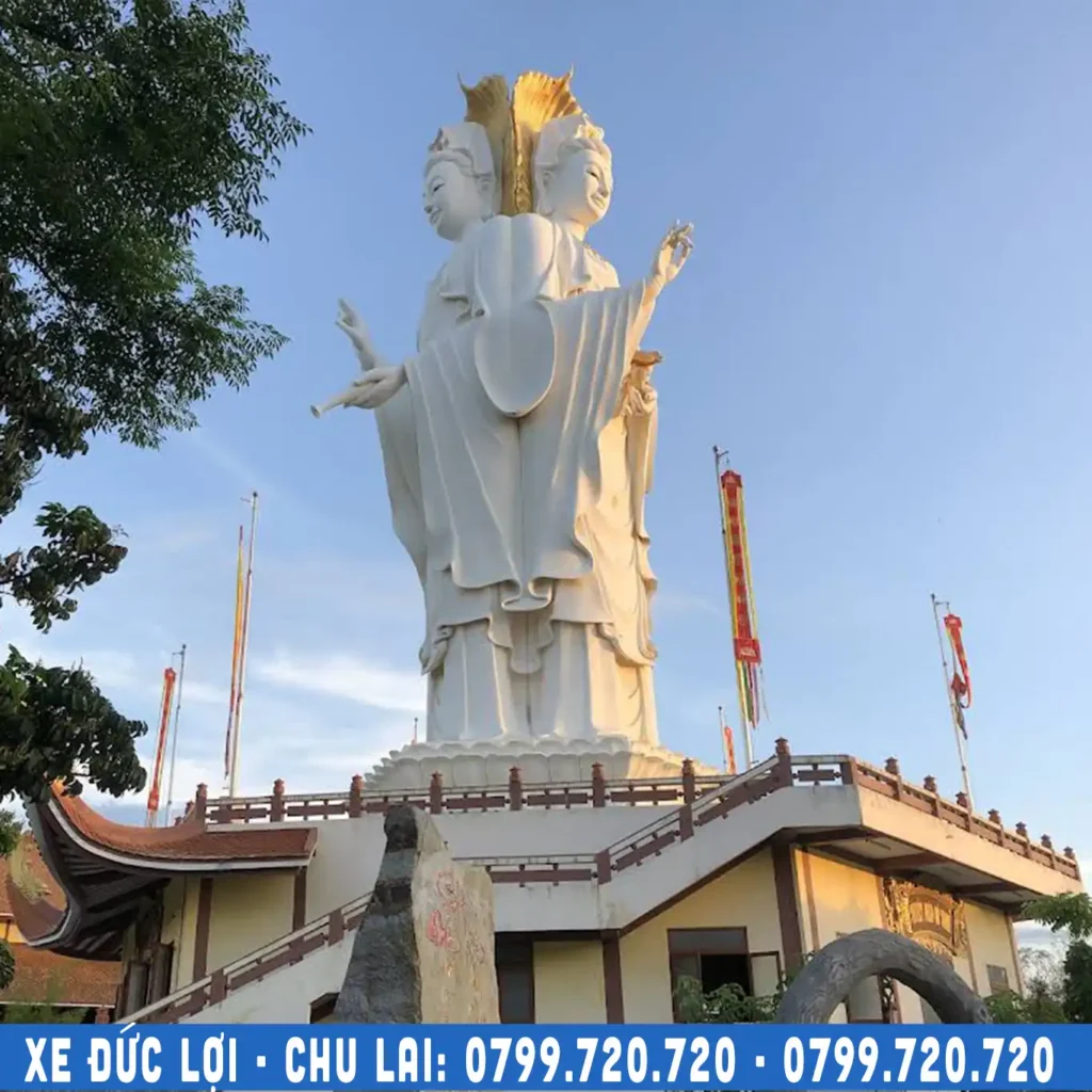 xe chu lai đi chùa Đức Lâm xã Long Phụng Quảng Ngãi